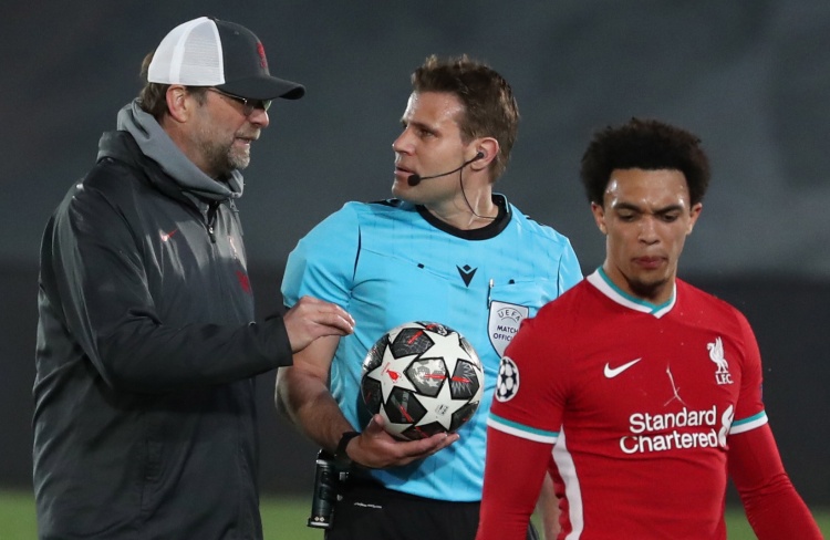 意甲媒体透露：米兰跟迈尼昂续约已达成口头协议，续约2年加一年选择权